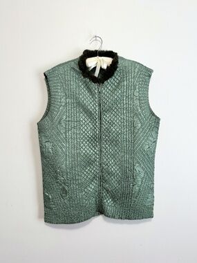 Textured Sage Green Zip-Up Vest with Faux Fur Trim Collar L-XL